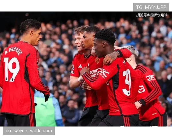 曼联防线失误频繁引发争议，已对球队赛季整体表现形成明显制约。