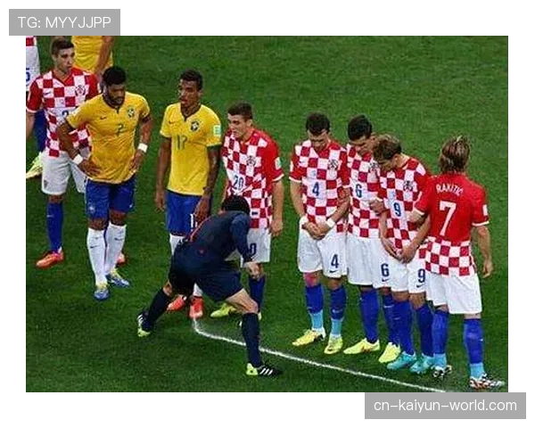 足球中人墙规则详解：裁判判罚与防守限制条件解析